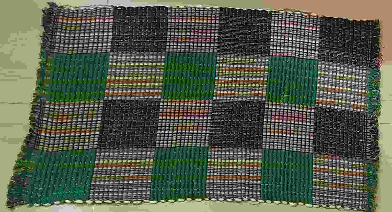 SAI BAGAVATH FAMILY MART 1 Piece Cotton Weaved Water Absorbing Reversible Door Mat for Home Indoor and Outdoor Use (Multicolor, 40 Cm X 60 Cm)